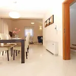 House Brigita 1762 בית נופש *