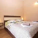 House Brigita 1762 * פורץ