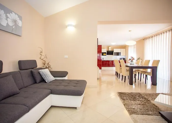 House Brigita 1762 Σπίτι διακοπών Πόρετς